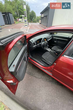 Седан Opel Vectra 2006 в 