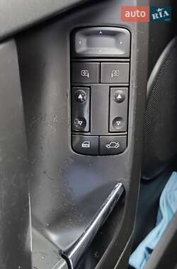 Седан Opel Vectra 2002 в 