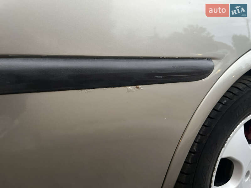 Седан Opel Vectra 1996 в Днепре