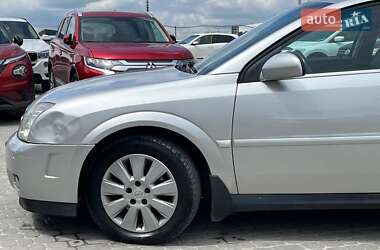 Седан Opel Vectra 2004 в 