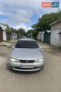 Универсал Opel Vectra 2000 в Черноморске