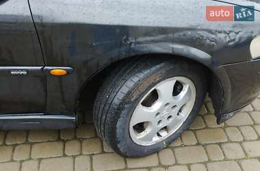 Лифтбек Opel Vectra 2000 в 