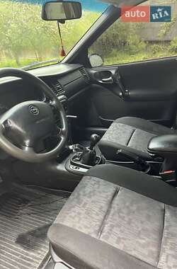 Седан Opel Vectra 2000 в 