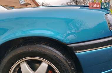 Седан Opel Vectra 1993 в Жовкве