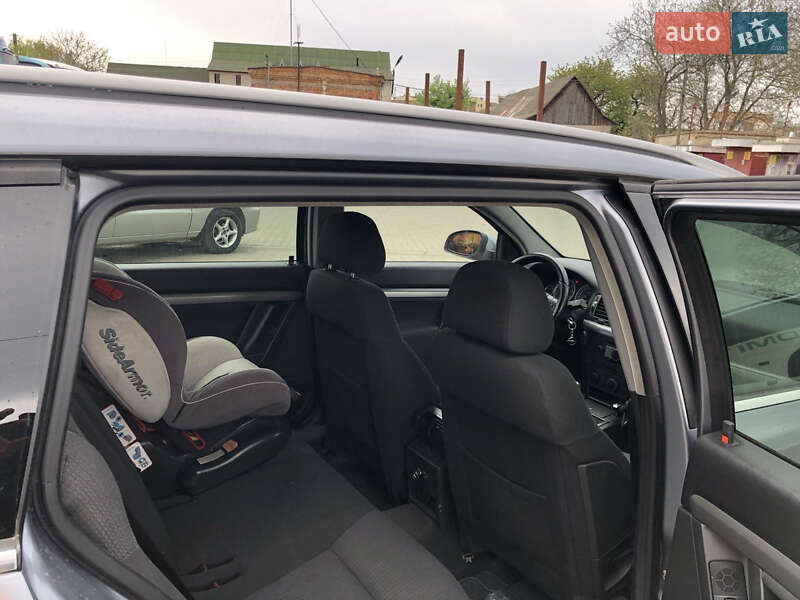 Универсал Opel Vectra 2007 в Черновцах