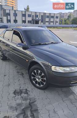 Седан Opel Vectra 1997 в Києві