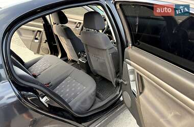 Седан Opel Vectra 2002 в 