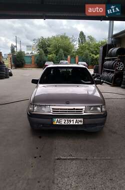 Седан Opel Vectra 1992 в Днепре