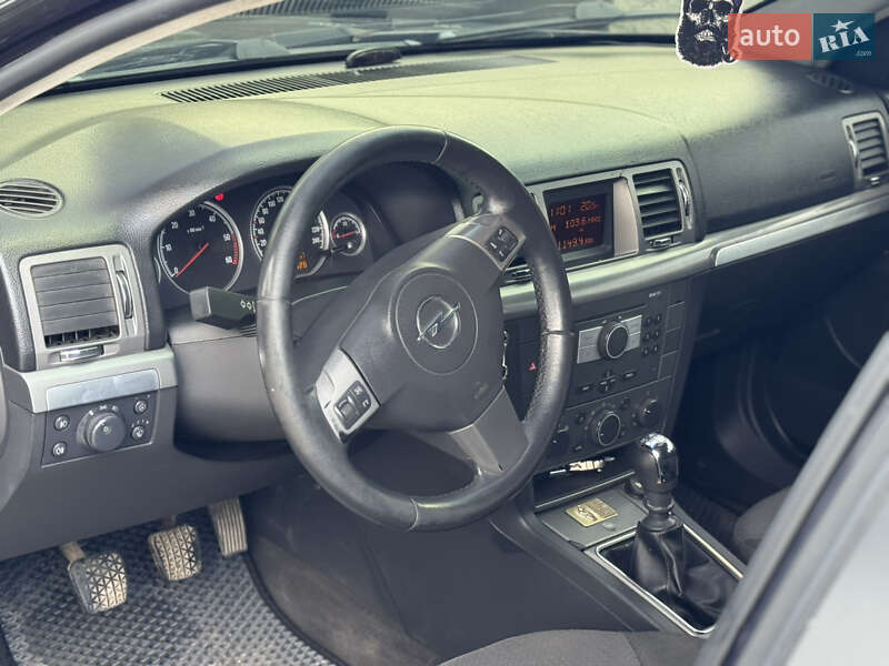 Универсал Opel Vectra 2005 в Хмельницком