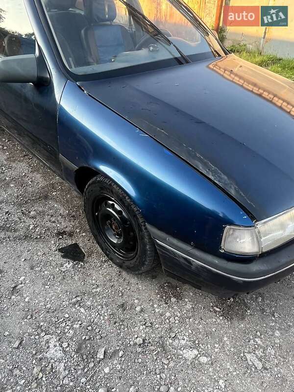 Седан Opel Vectra 1990 в Днепре
