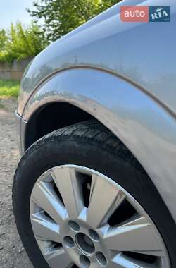 Седан Opel Vectra 2003 в 