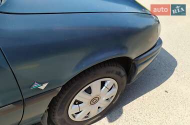 Седан Opel Vectra 1995 в 
