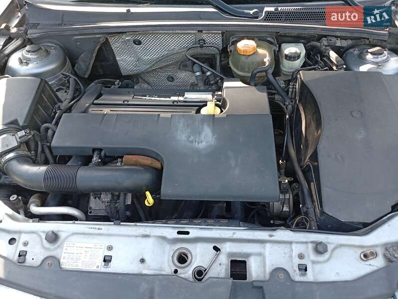 Седан Opel Vectra 2008 в Малине