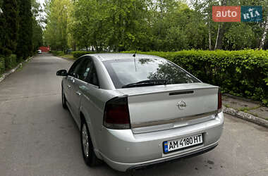 Седан Opel Vectra 2004 в 