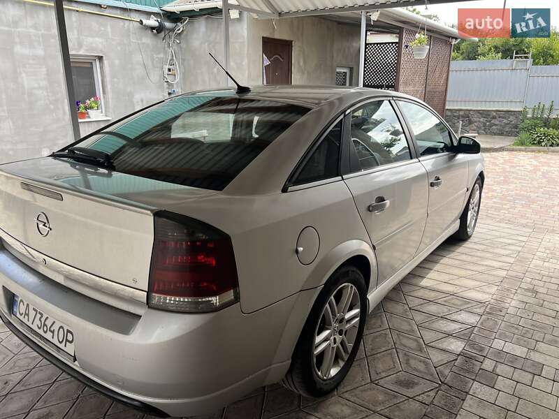 Лифтбек Opel Vectra 2003 в Тальном