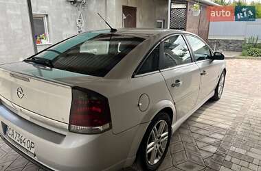 Ліфтбек Opel Vectra 2003 в 