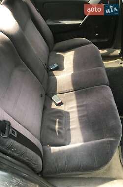 Седан Opel Vectra 1990 в 