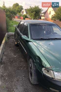 Седан Opel Vectra 1996 в 