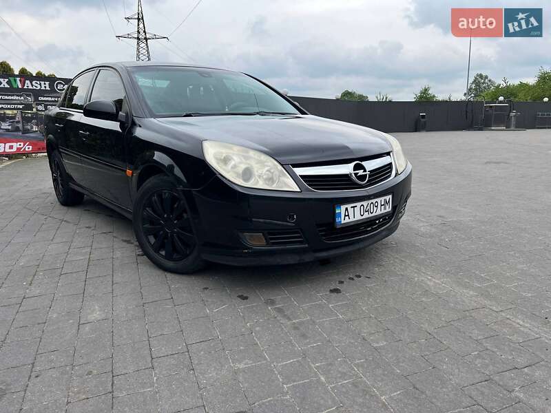 Седан Opel Vectra 2006 в Долине