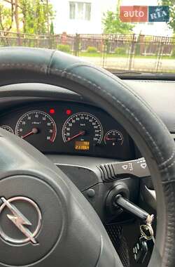 Седан Opel Vectra 2006 в 