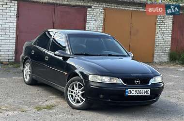 Седан Opel Vectra 1999 в Жовкві
