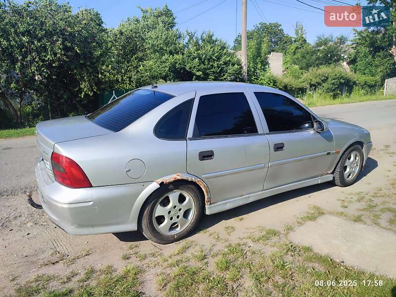 Седан Opel Vectra 2000 в Ивано-Франковске