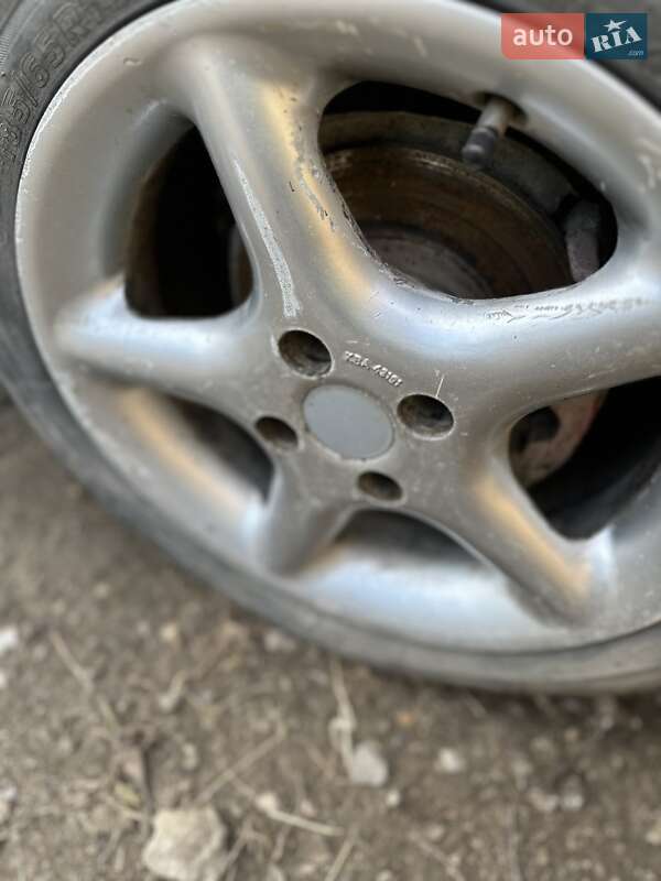 Седан Opel Vectra 1989 в Новодністровську