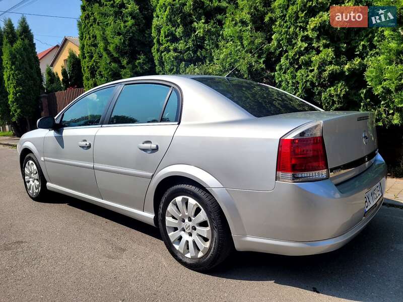 Седан Opel Vectra 2005 в Хмельницком