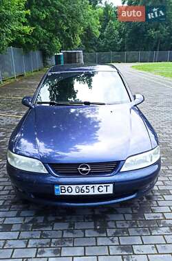 Седан Opel Vectra 1998 в Львове