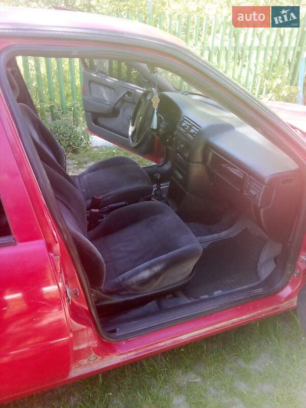Седан Opel Vectra 1991 в Дубно