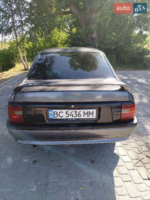 Седан Opel Vectra 1992 в Стрые