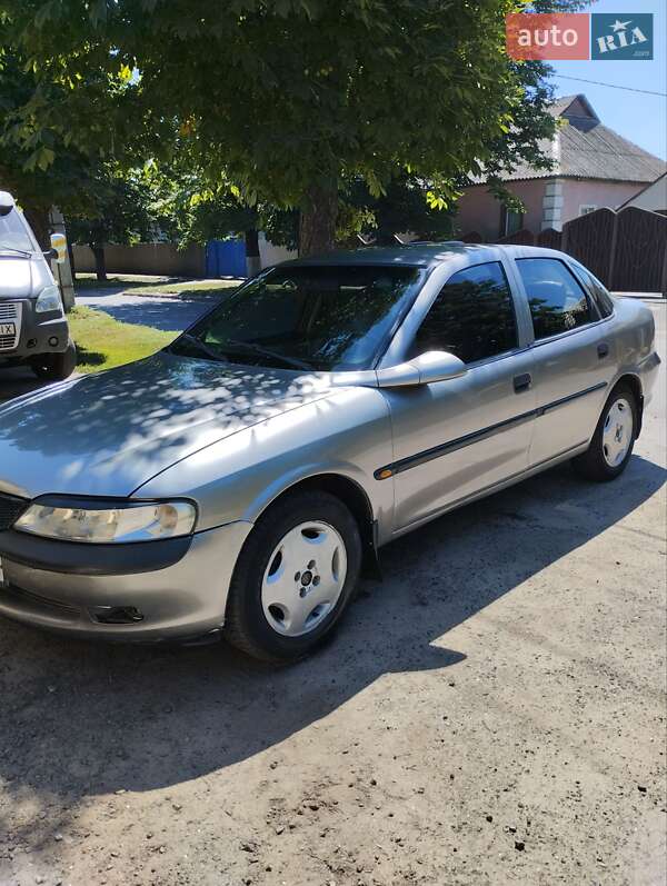 Седан Opel Vectra 1996 в Змиеве