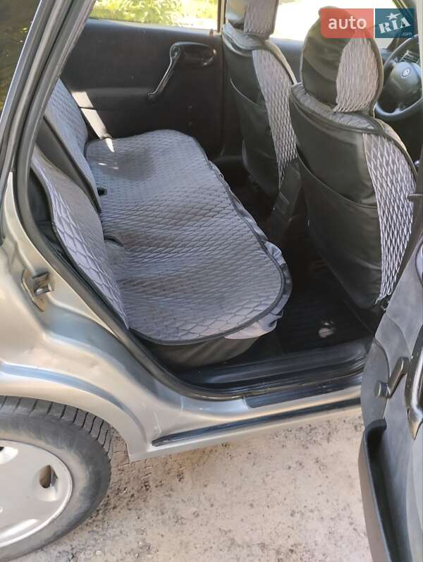 Седан Opel Vectra 1996 в Змиеве
