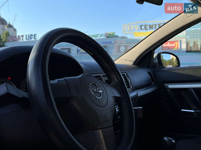 Седан Opel Vectra 2006 в Одессе