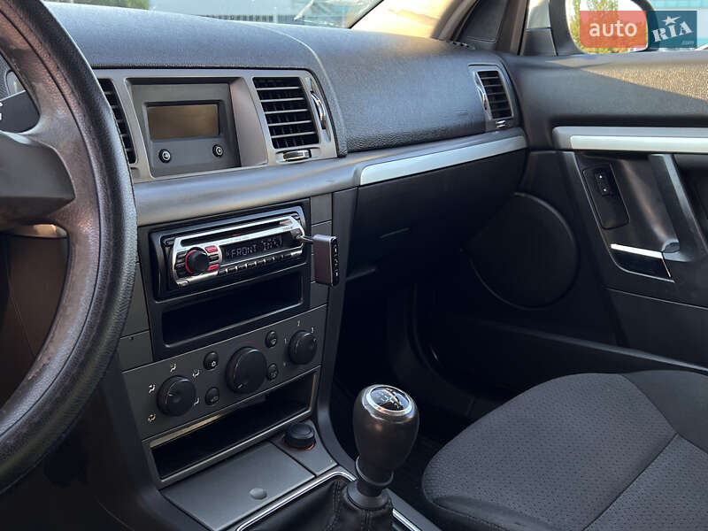 Седан Opel Vectra 2006 в Одессе