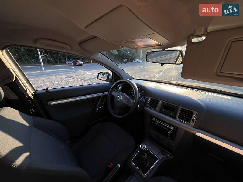 Седан Opel Vectra 2006 в Одессе