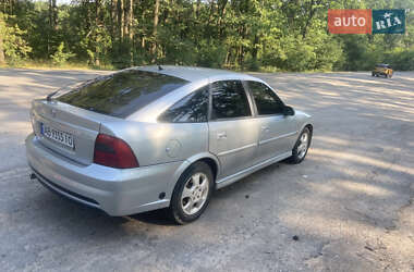 Лифтбек Opel Vectra 2001 в 
