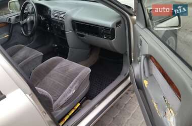 Лифтбек Opel Vectra 1993 в 