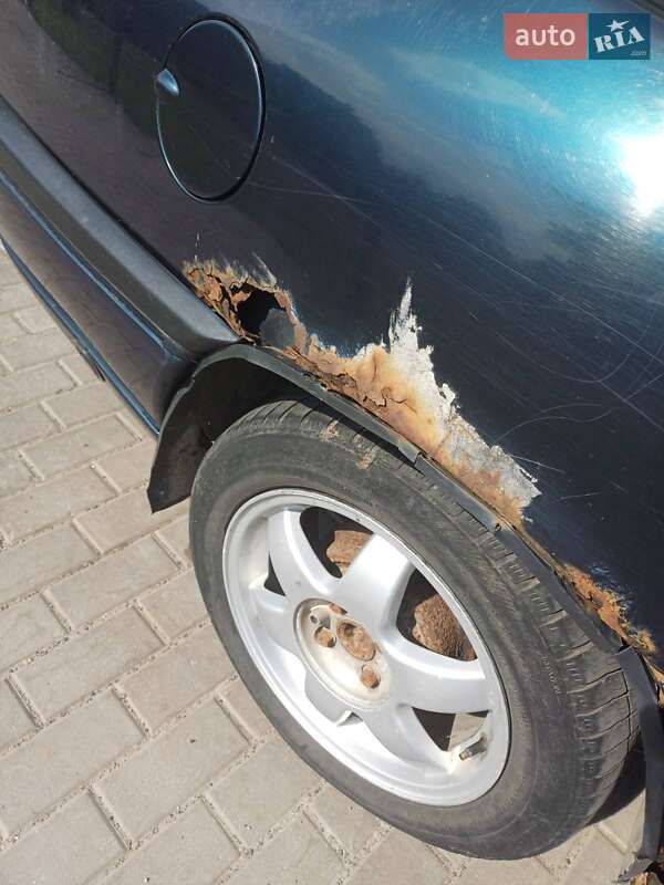 Седан Opel Vectra 1990 в Миргороде