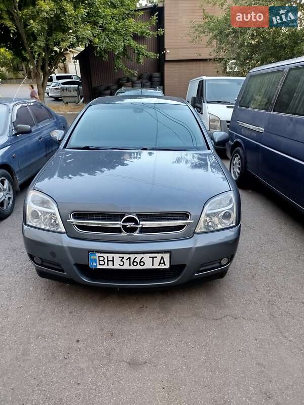 Лифтбек Opel Vectra 2003 в 