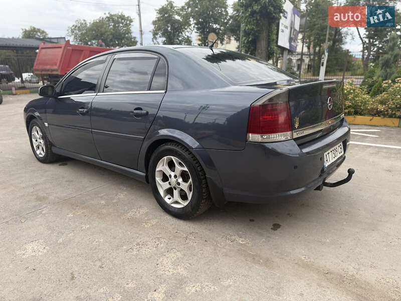 Седан Opel Vectra 2008 в Ивано-Франковске