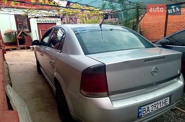 Лифтбек Opel Vectra 2004 в 
