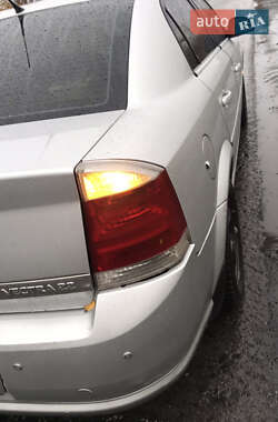 Седан Opel Vectra 2005 в 