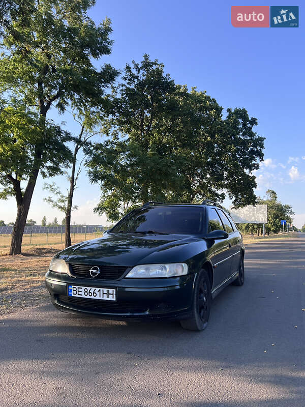 Универсал Opel Vectra 1999 в 