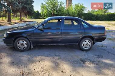 Седан Opel Vectra 1995 в 