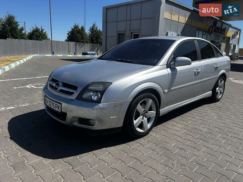 Лифтбек Opel Vectra 2003 в 