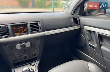 Седан Opel Vectra 2008 в 