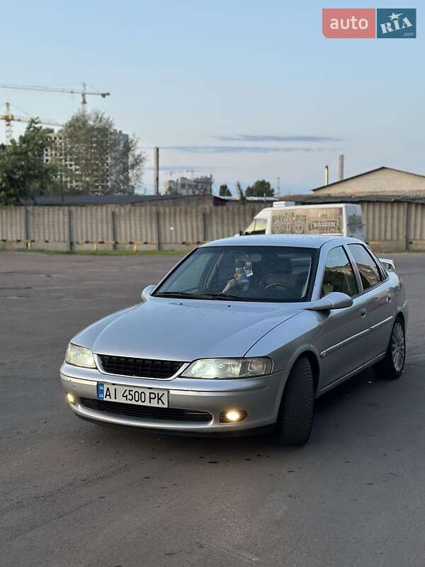 Седан Opel Vectra 1999 в Киеве