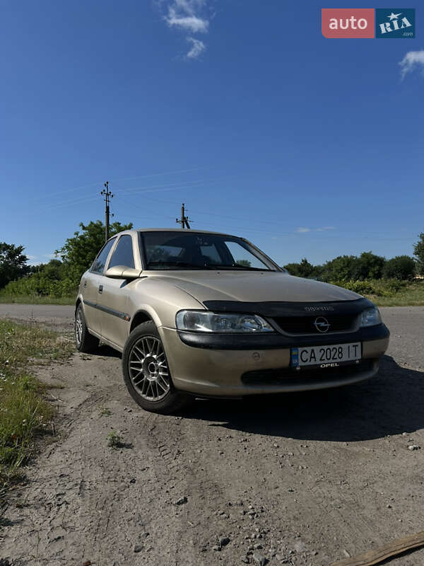 Седан Opel Vectra 1998 в 