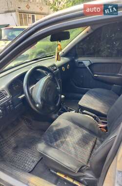 Седан Opel Vectra 1994 в 